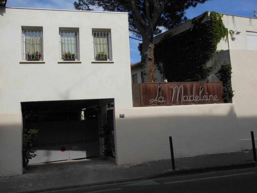 Apartments La Madeleine Avinhão Exterior foto